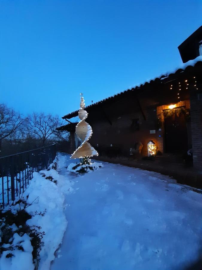 Tenuta Degli Angeli Rossi Asti Exteriér fotografie